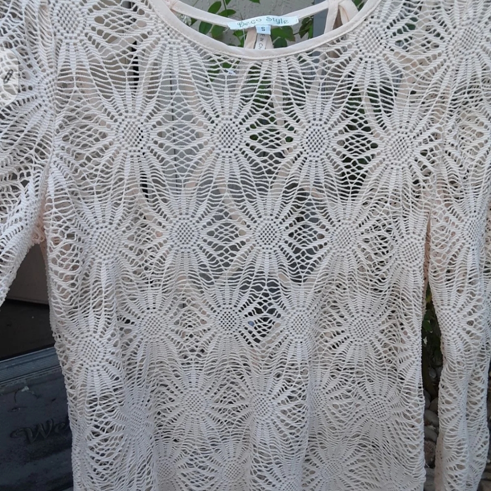 Blouse - Picture 2 of 3
